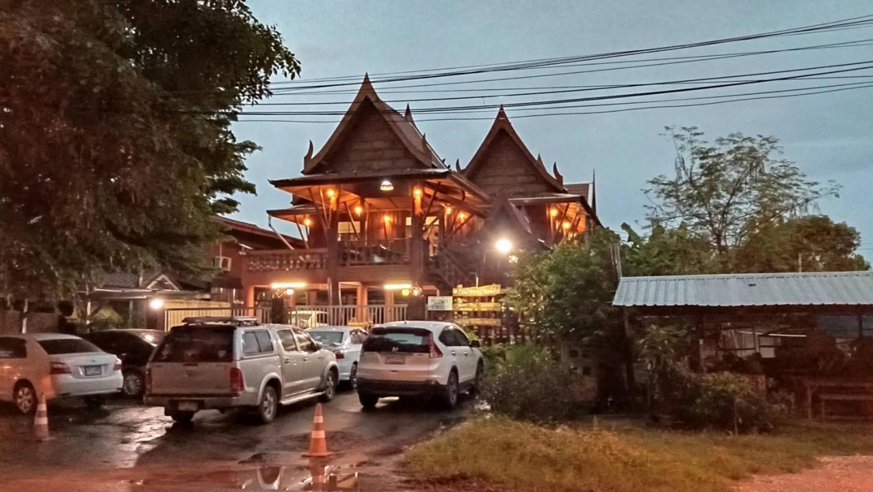 บ้านเรือนไทยมะลิเมืองเก่า Сукотаи Экстерьер фото